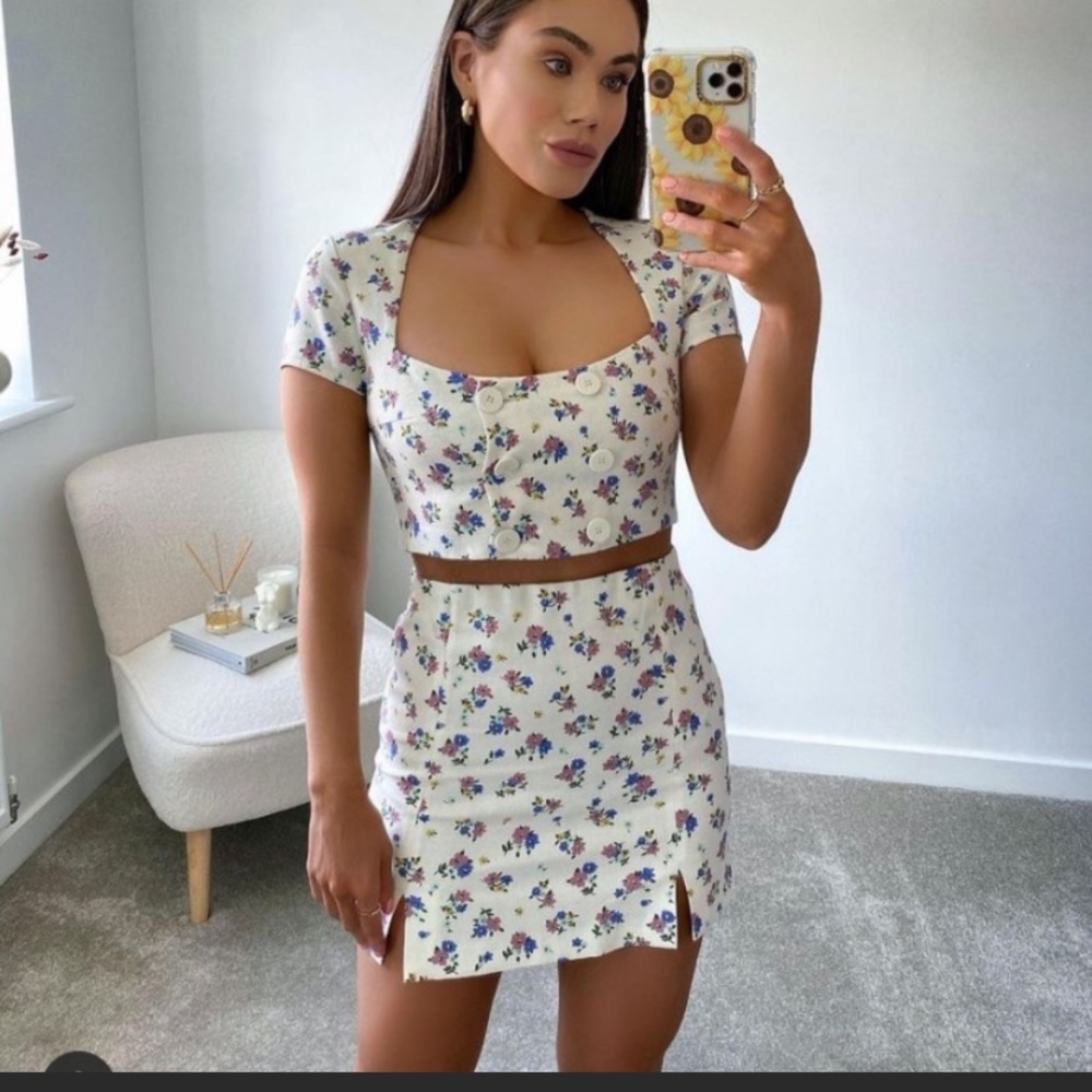 Zara Linen Blend Floral Print Mini Skirt NWT